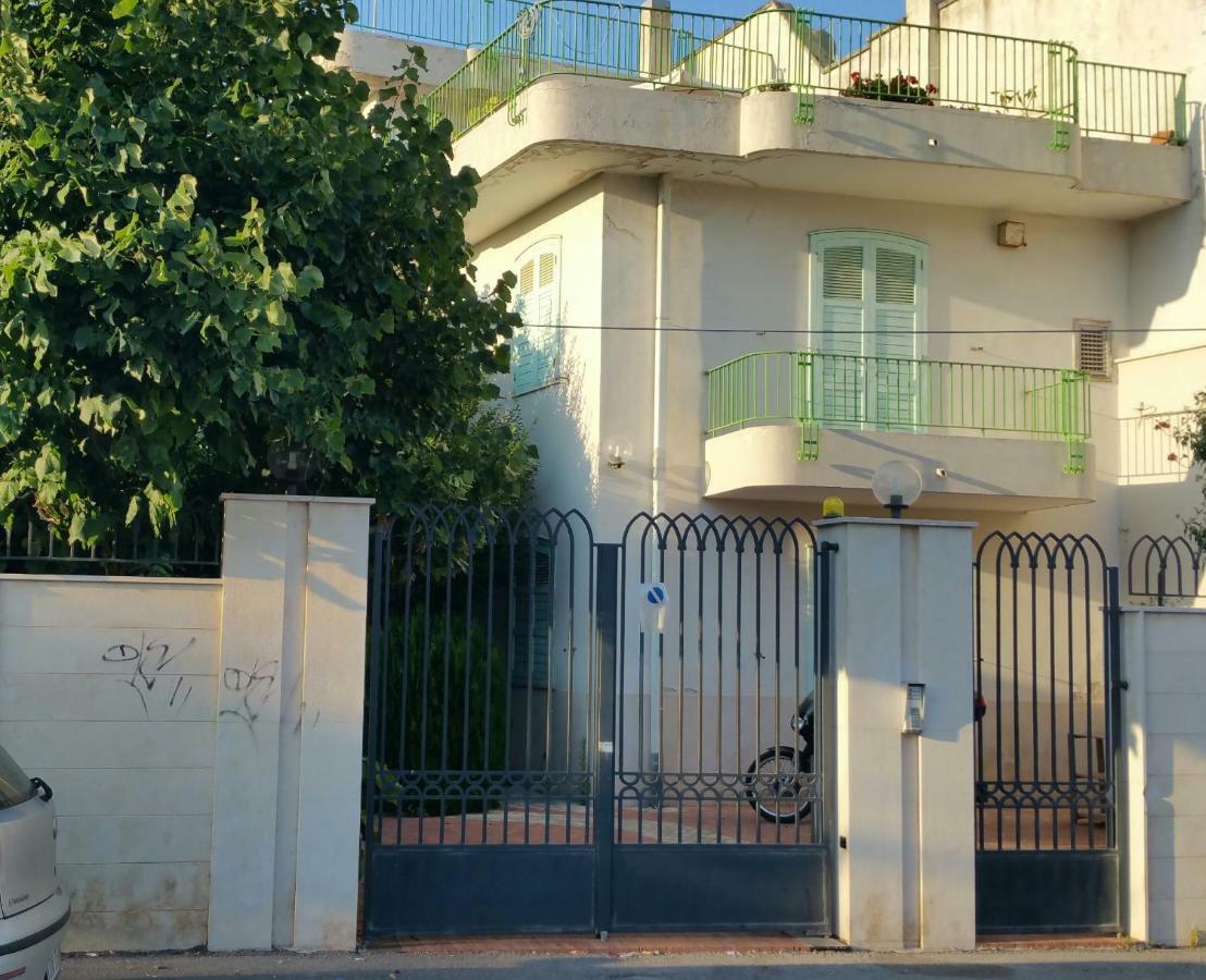 Villa Parisi Bari Exterior photo